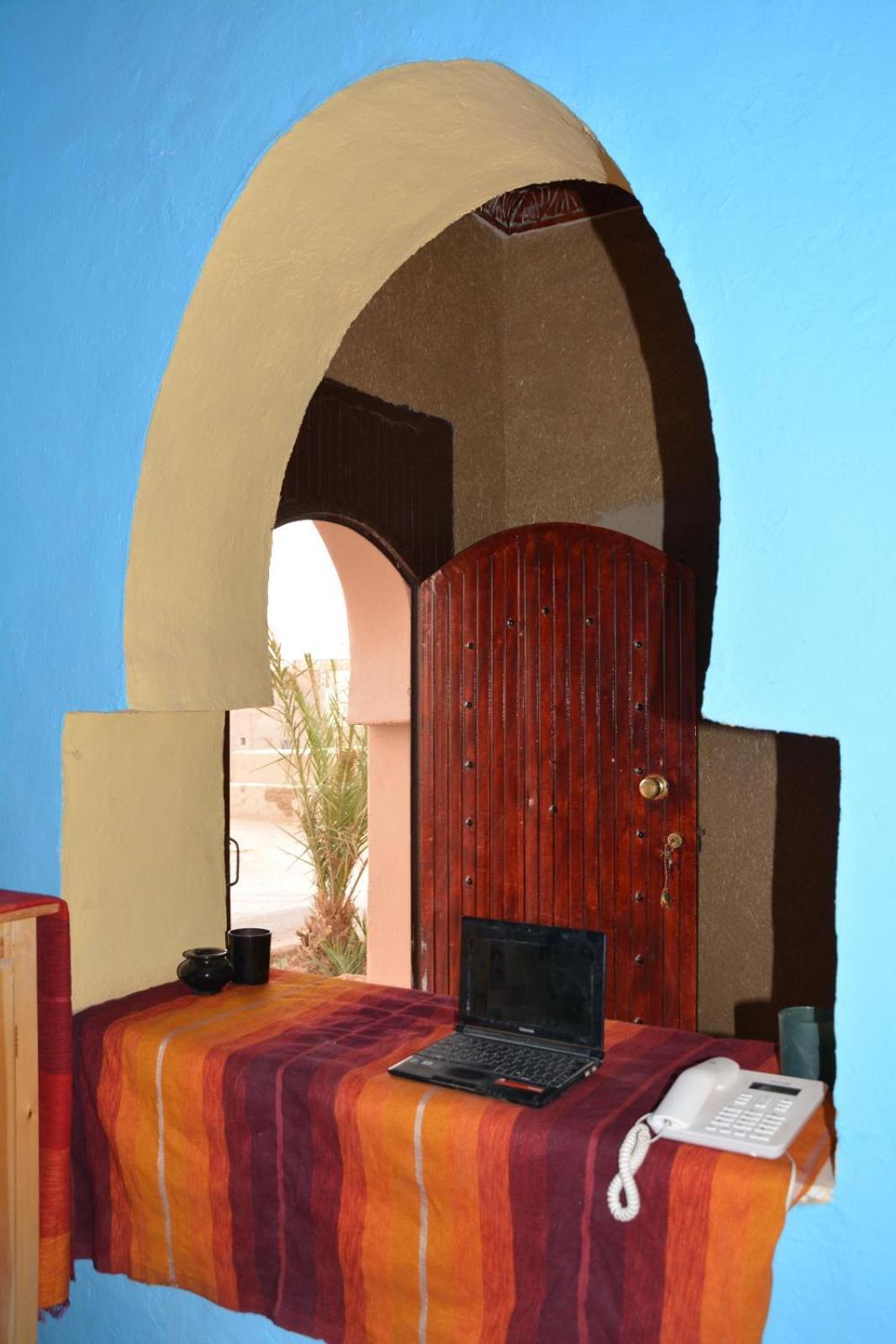 Отель Sahara House Мерзуга Экстерьер фото